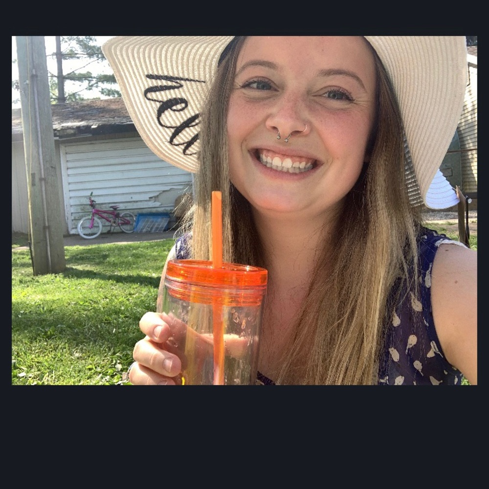 Meet your Posher, Alisha